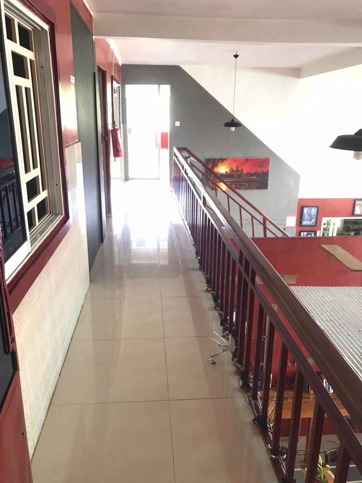 Route 76 Guest House Сен Монуром Екстериор снимка
