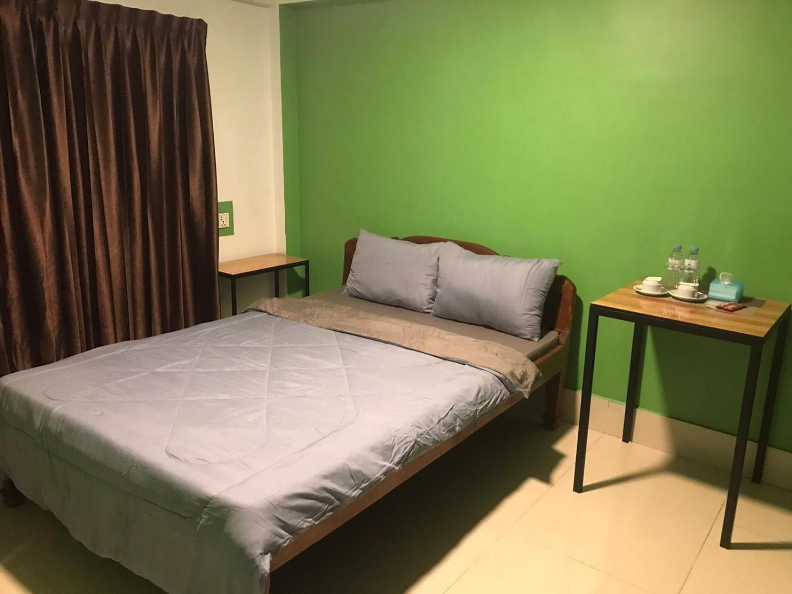 Route 76 Guest House Сен Монуром Екстериор снимка