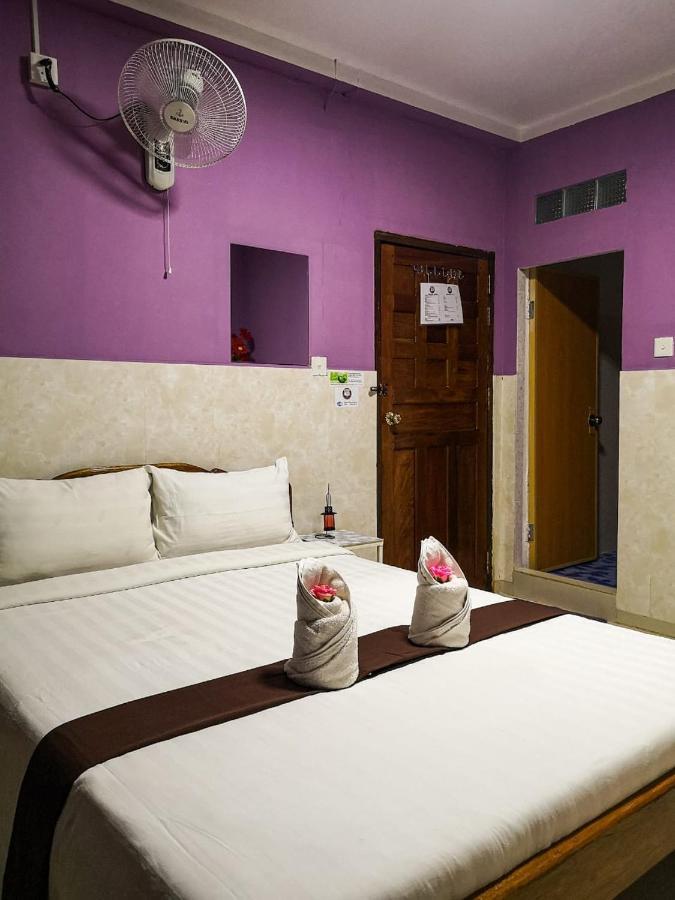 Route 76 Guest House Сен Монуром Екстериор снимка
